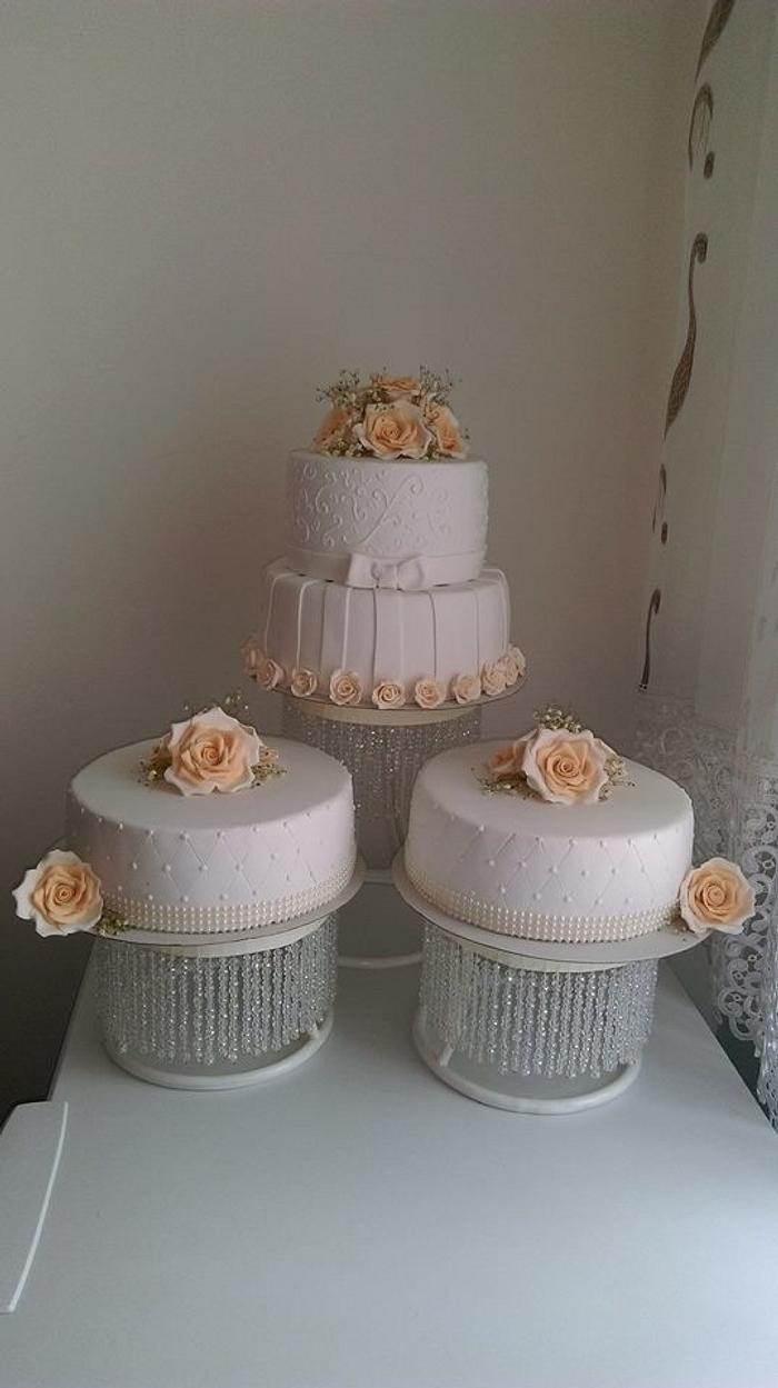 Ivory roses wedding cake