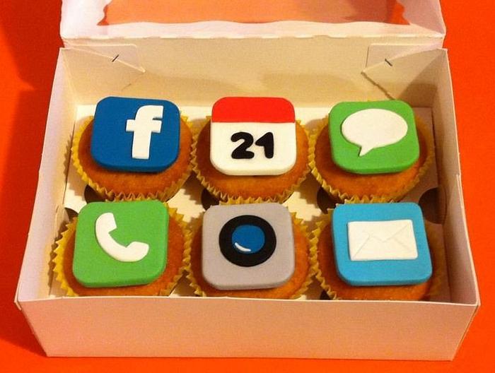 Iphone cupcakes