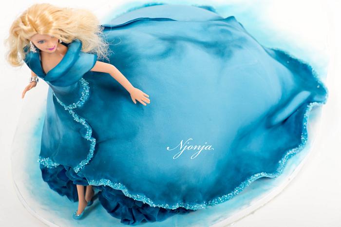 Cinderella barbie cake