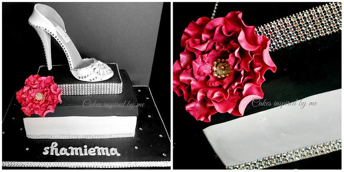 Shoe cake with bling