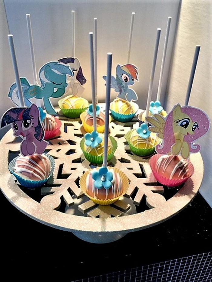 My Little Pony cake pops & cupcakes