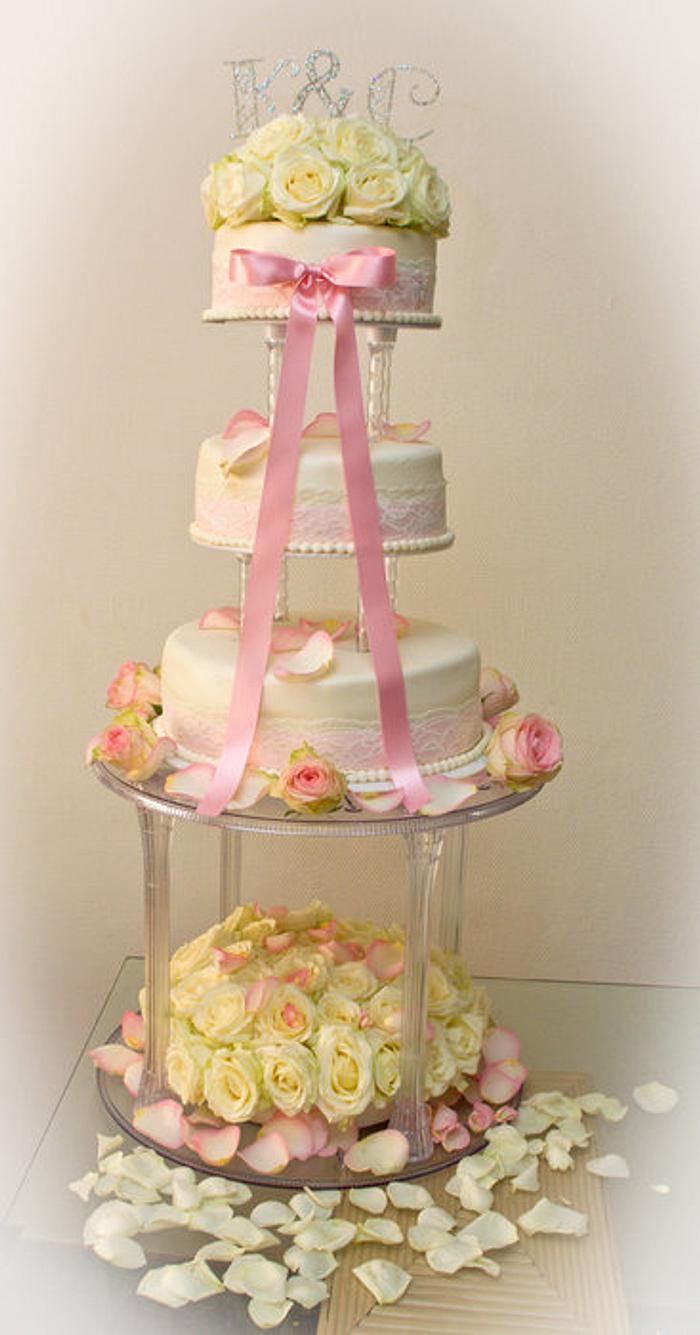 a regular weddingcake