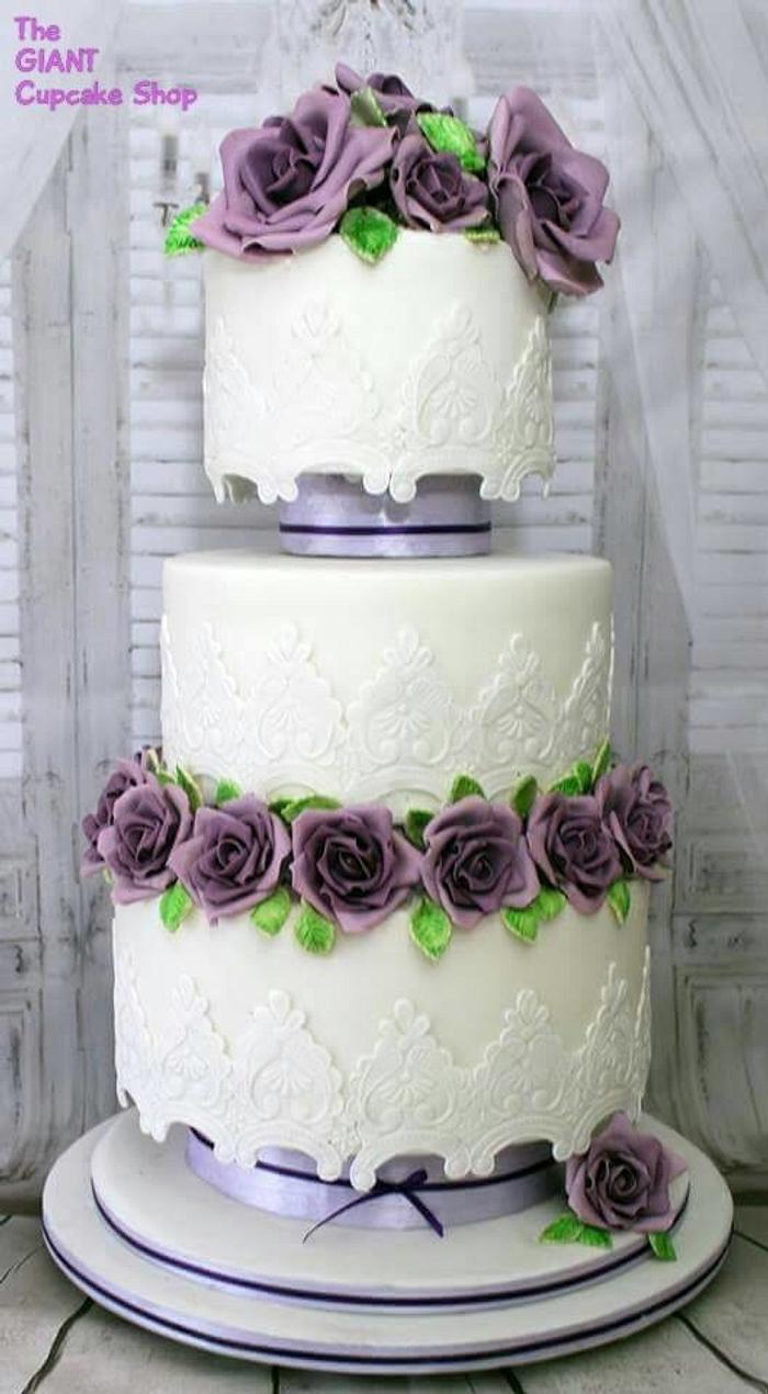 Lilac rose wedding cake