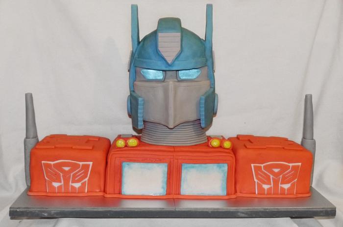 optimus prime cake