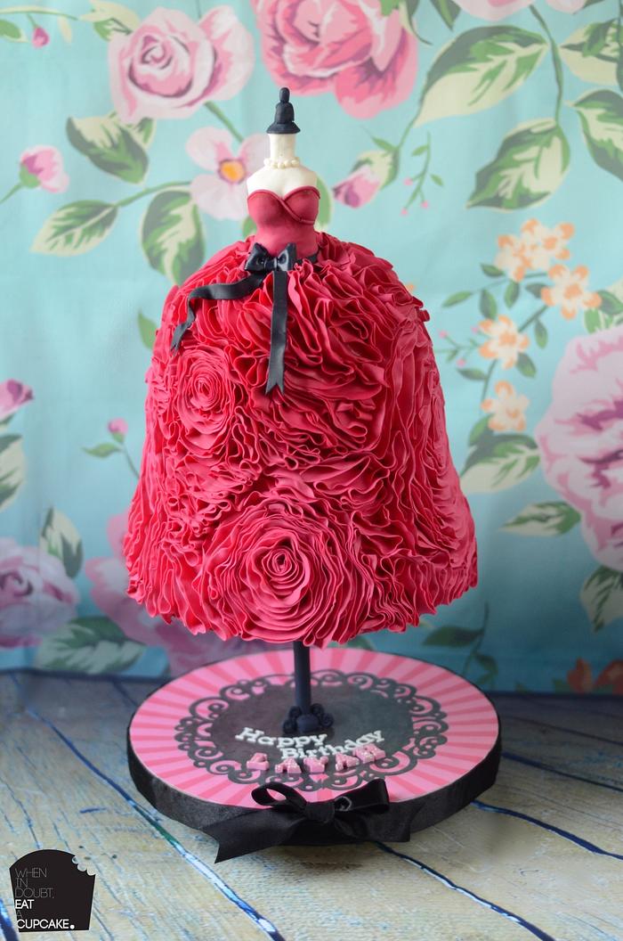 Hot pink ruffle dress mannequin cake!