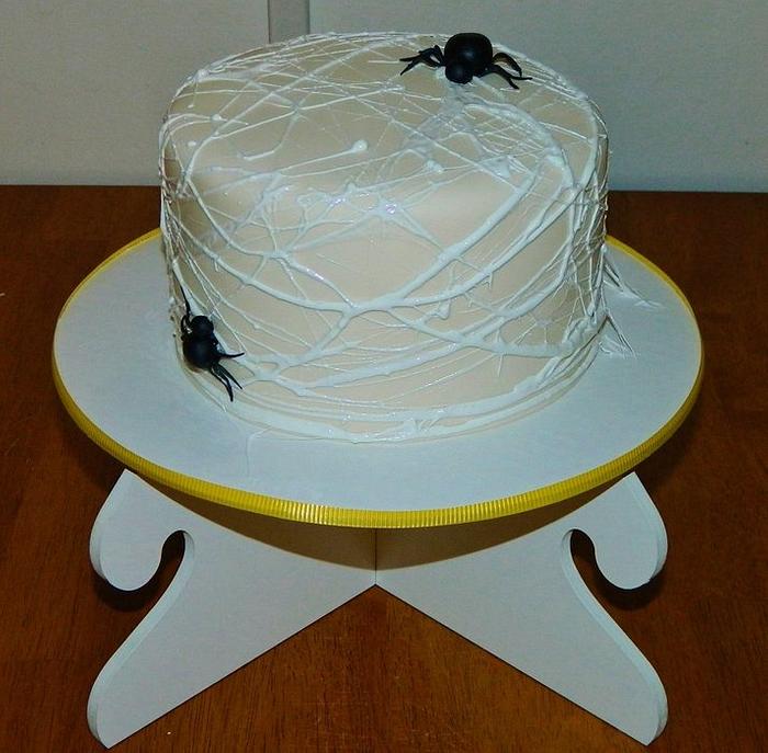 Spider Web Cake 