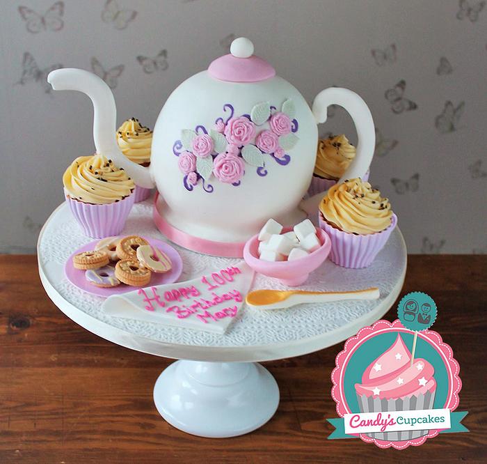 Teapot cake for a 100 year old lady