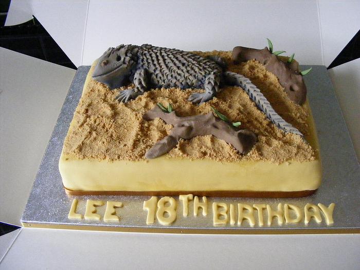 lizard cake
