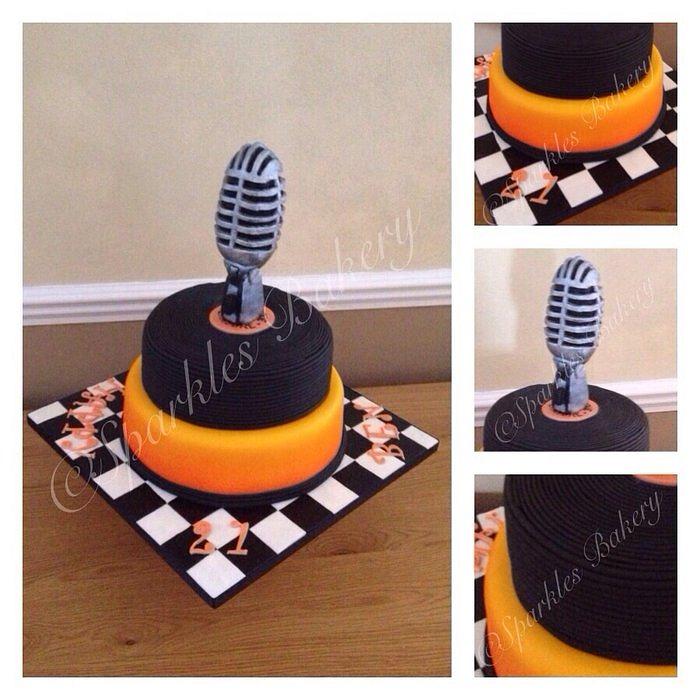 Microphone Cakes | Cakehead Loves