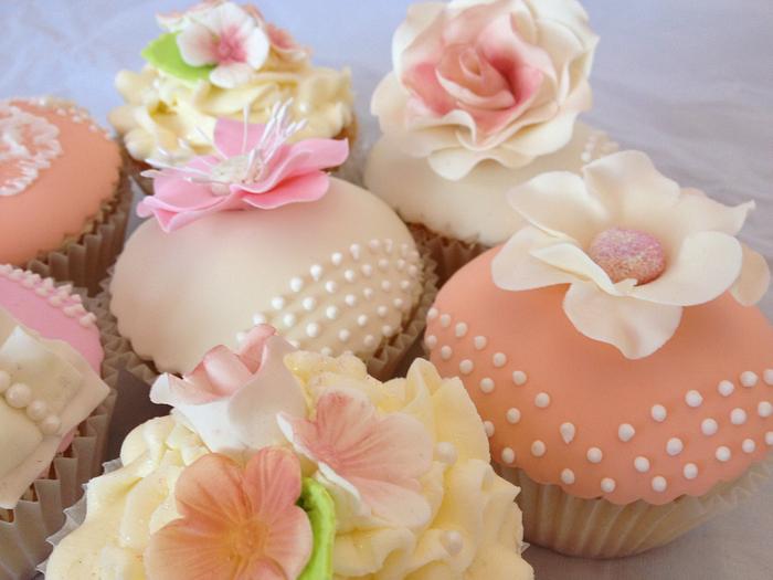Spring romance cupcakes