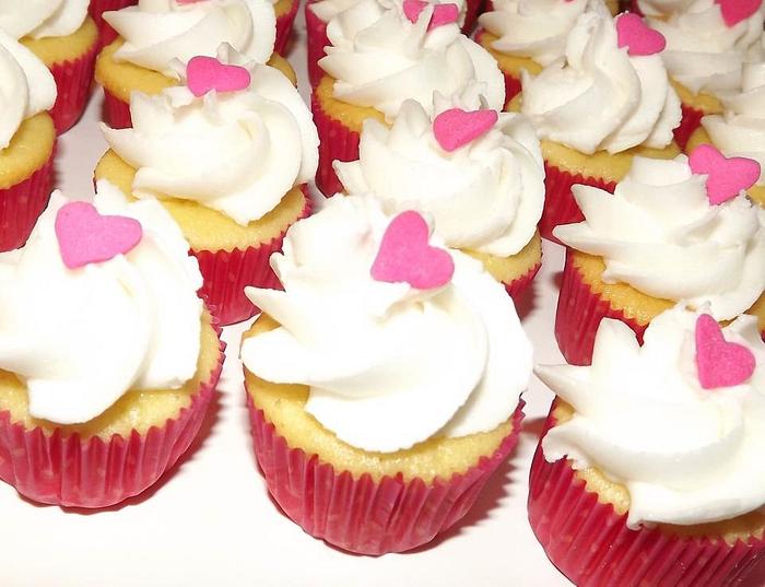 Mini pink hear cupcakes