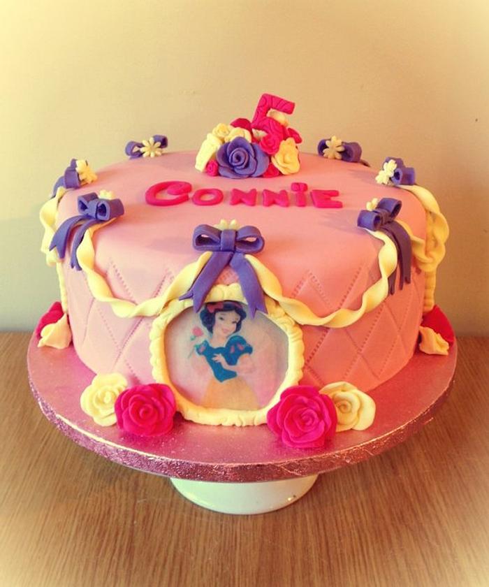 Disney princess cake 