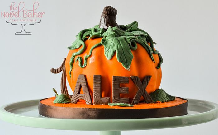 Smash Cake with Piped Pumpkins