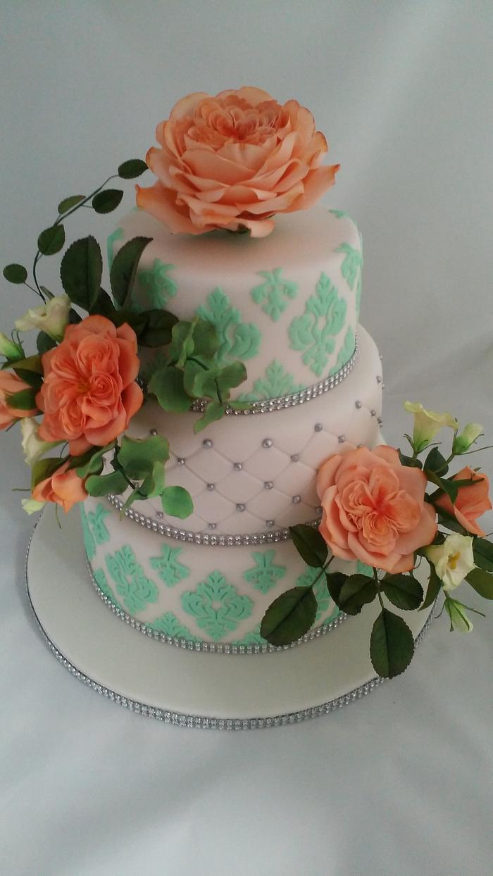 Wedding cake with old fashioned rose