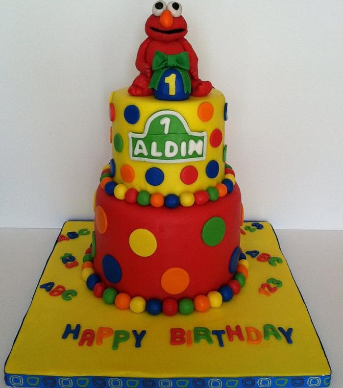 Elmo Themed Cake
