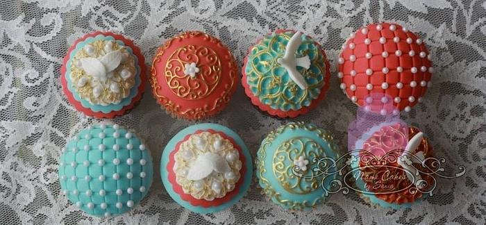 Vintage Ornate Cupcakes