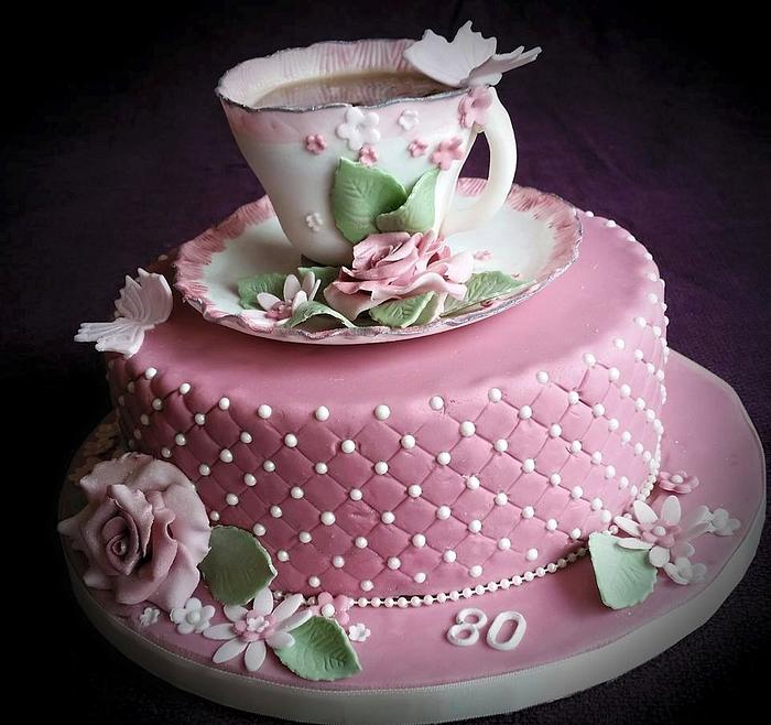 Teacup and rose - vintage cake