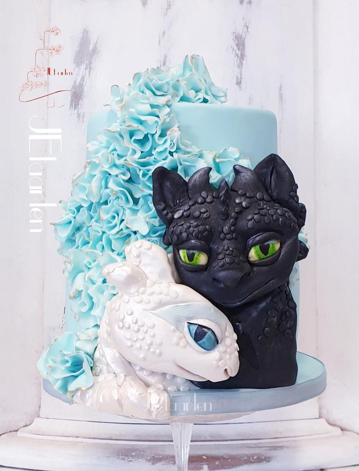 Toothless and lightFurie cake