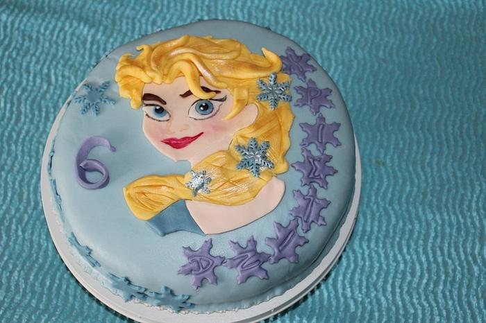 Cake with Elsa