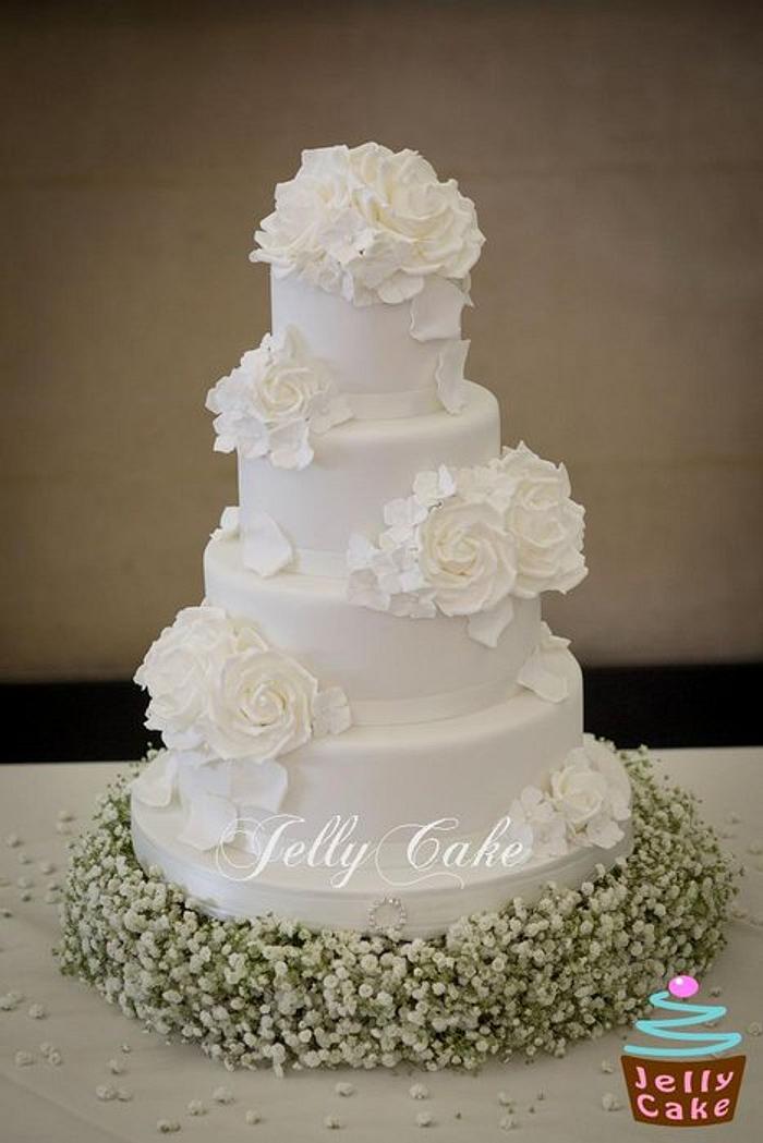 White Roses and Hydrangeas Wedding Cake
