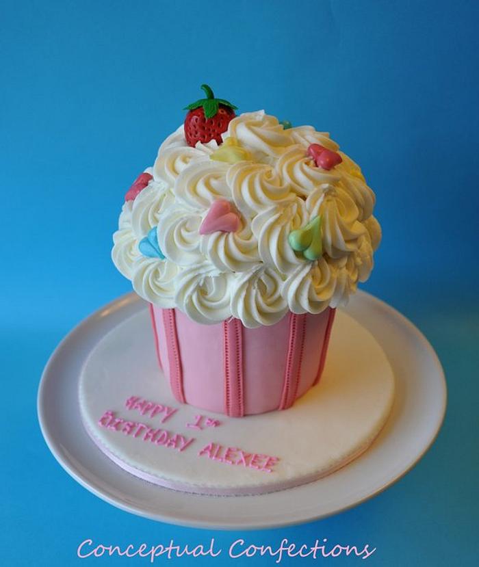 Smash Cupcake  Cake 