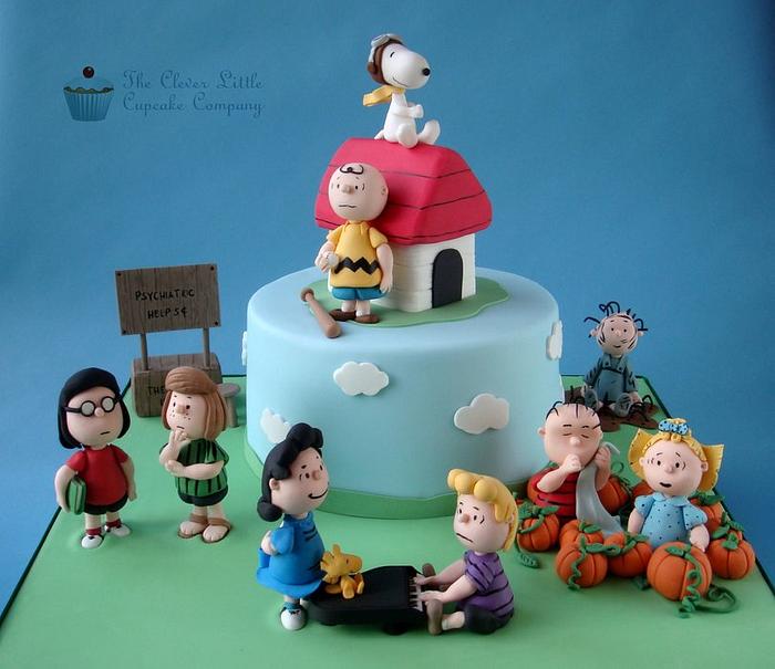 Peanuts Character Cake