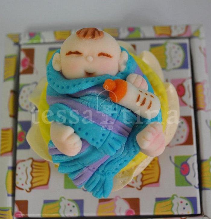 happy baby cupcake