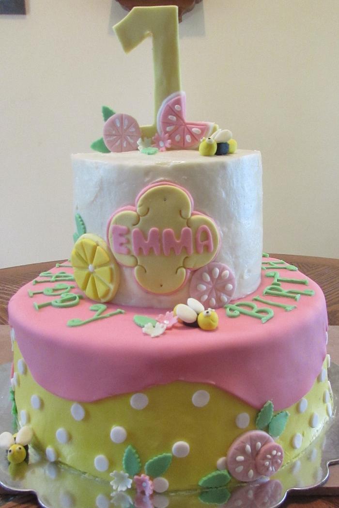Bright and lemon birthday cake decorating ideas for a refreshing birthday  cake