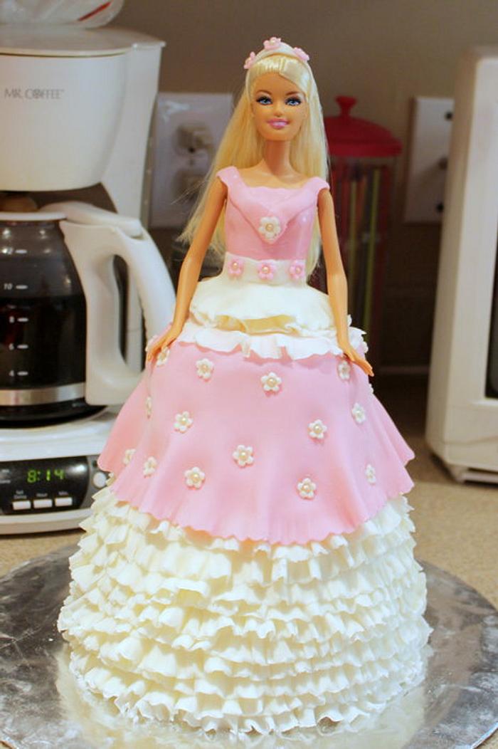 My first Barbie Cake