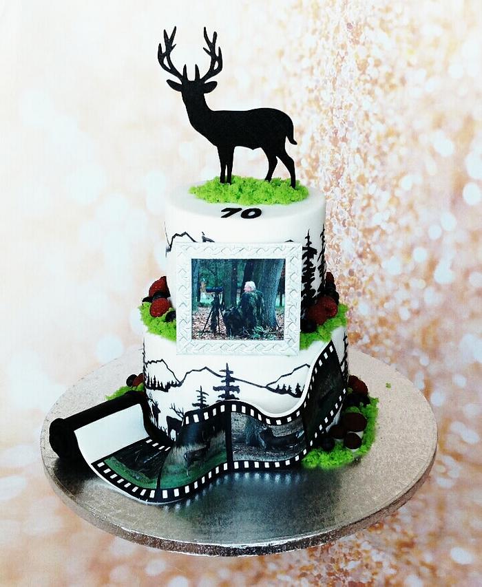 Cake for hunter