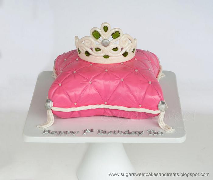 Princess Tiara Pillow Cake