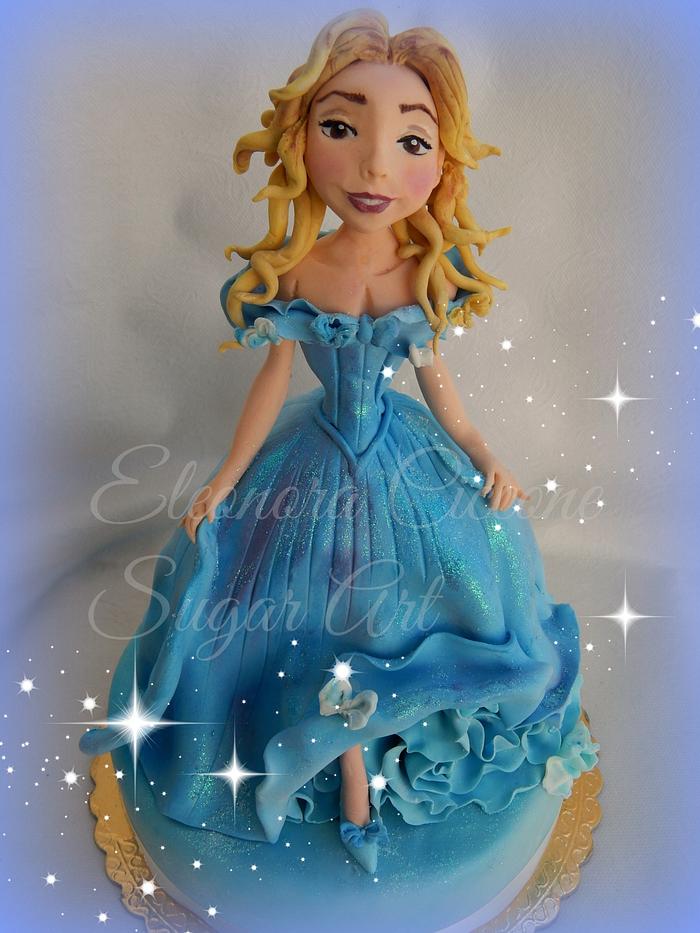 Disney Princess Cinderella Cake Topper (2 Pieces) : Amazon.in: Toys & Games