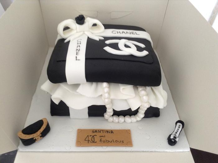 Chanel inspired cake 