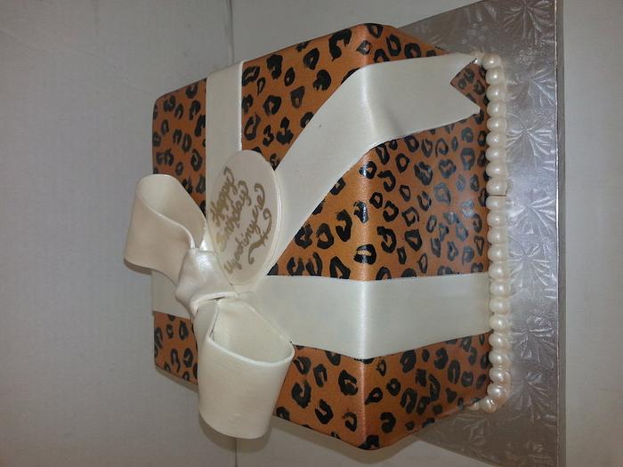 Leopard present cake