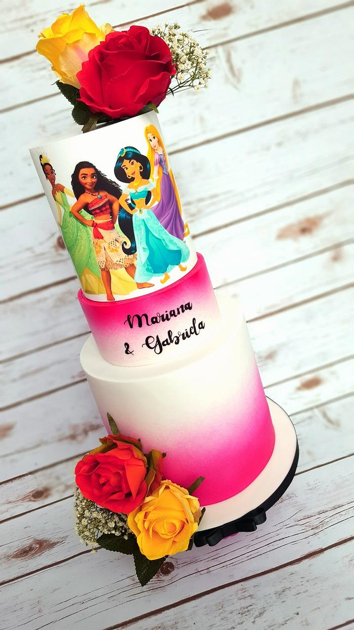 Disney princesses cake 