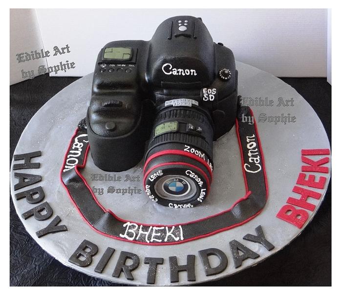 Canon Camera Cake;)