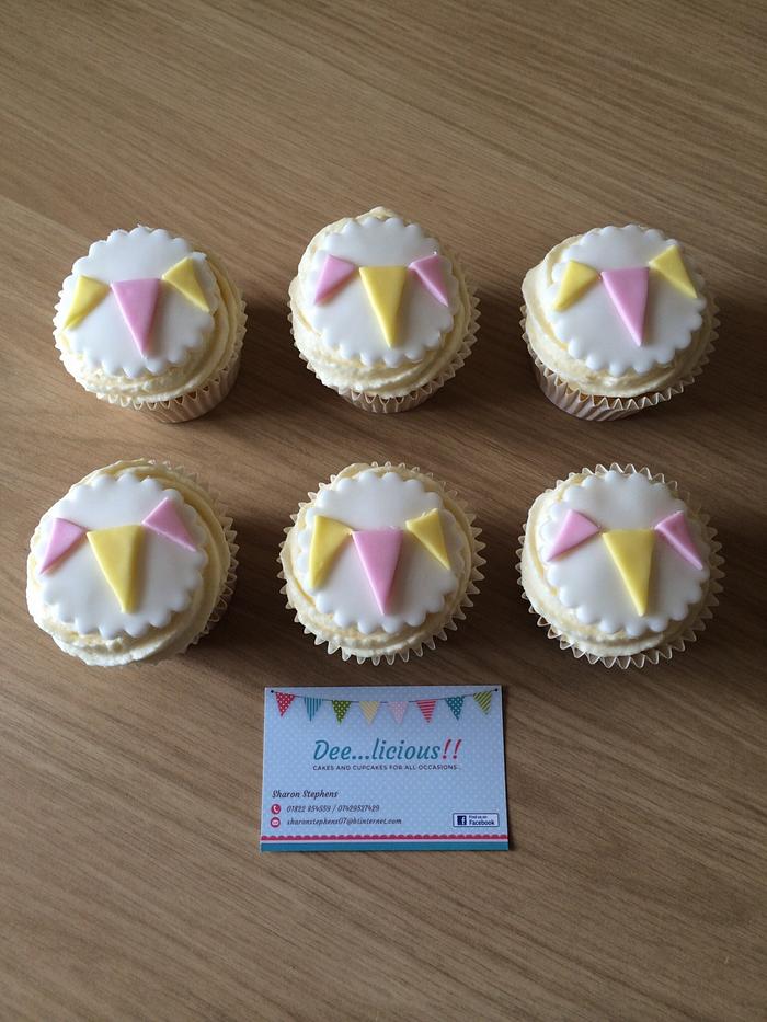 Pretty Bunting Cupcakes