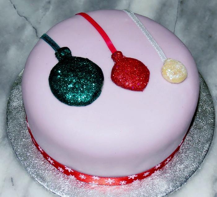Baubles cake