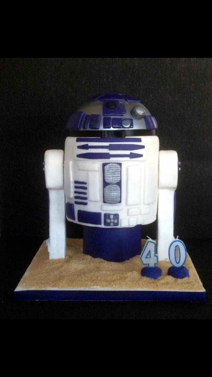 R2-D2 Star Wars cake