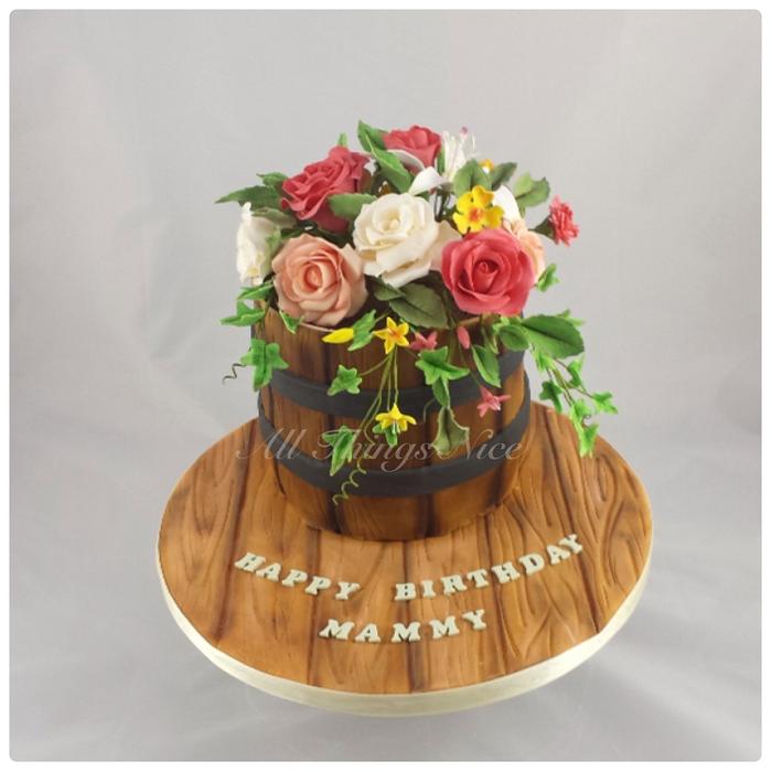 Flower barrel cake 