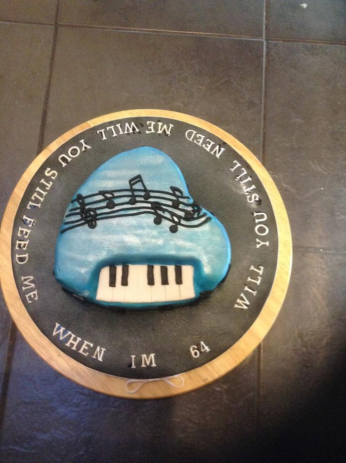 Piano cake 