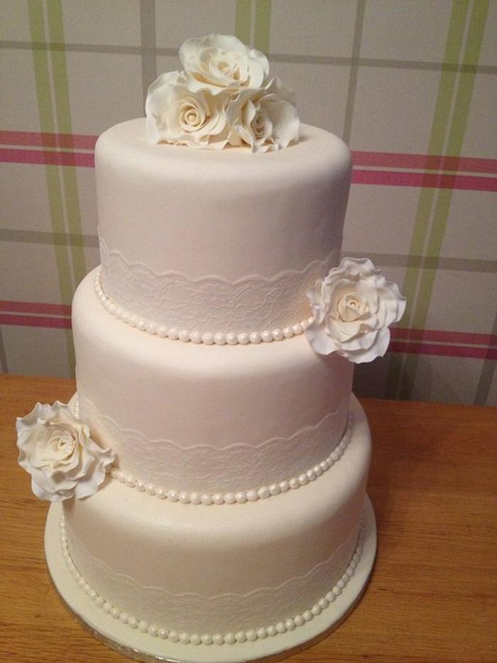 My 1st Wedding Cake - Roses, Pearls & Lace 