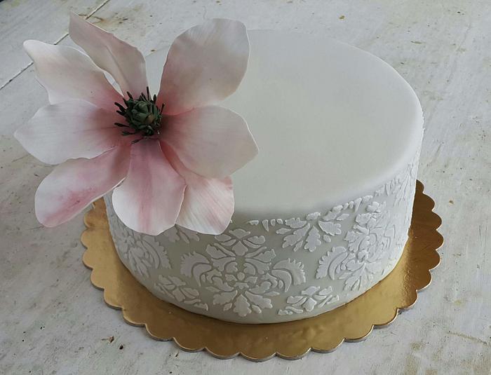 Magnolia birhday cake