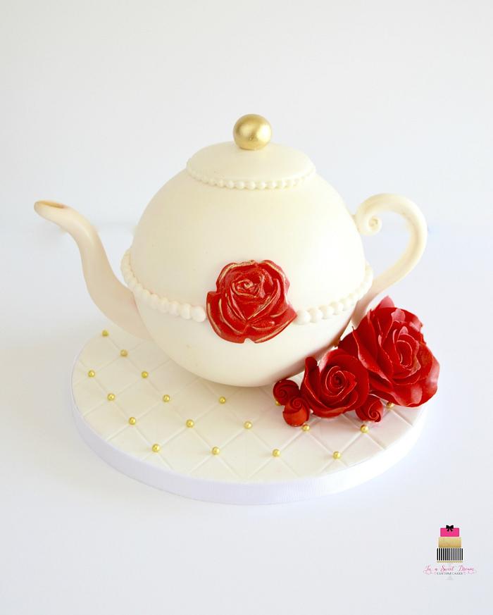Teapot cake topper