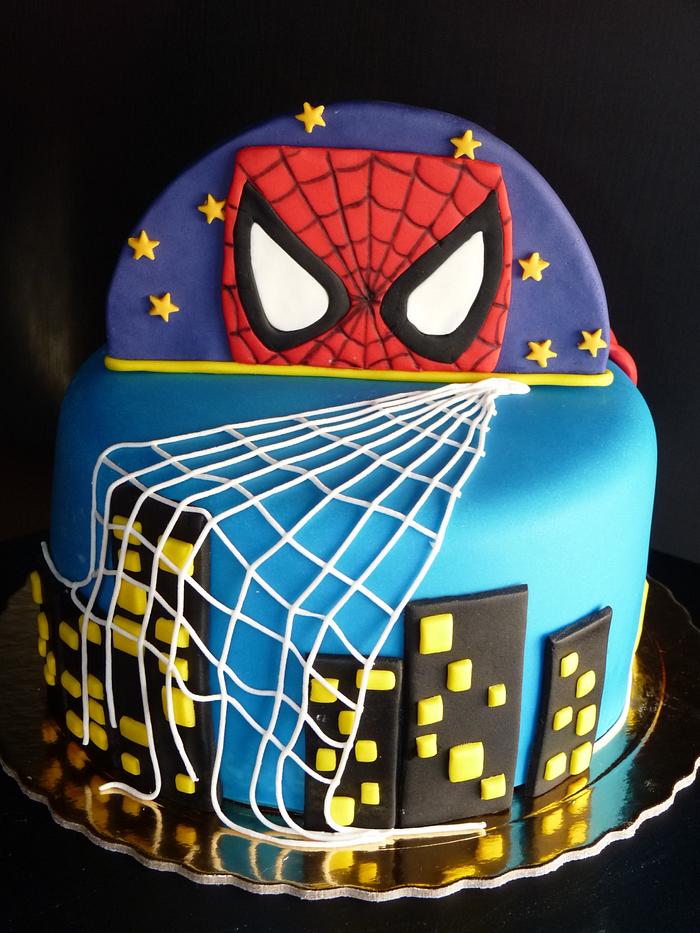 Cake double-sided - Superman and Spiderman