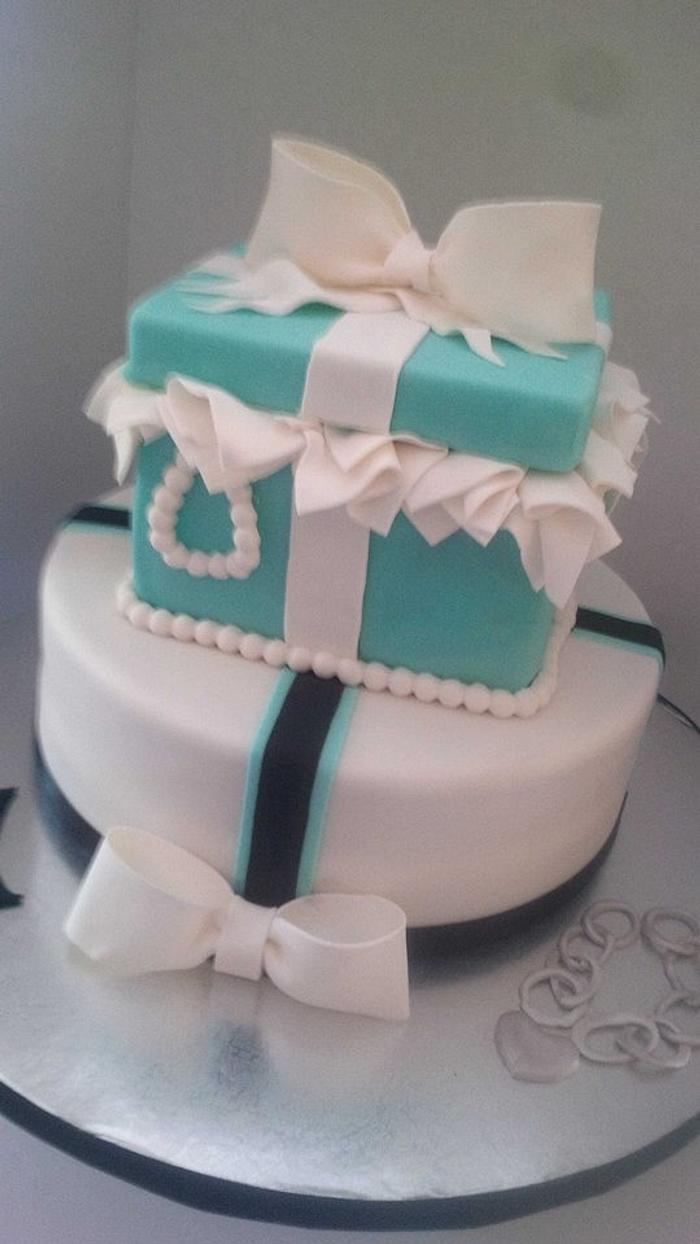 Tiffany inspired cake