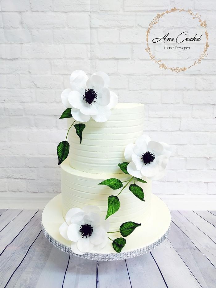 Anemone flower wedding cake 