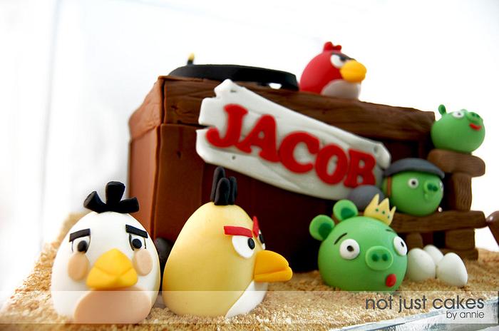 Angry Birds Cake 