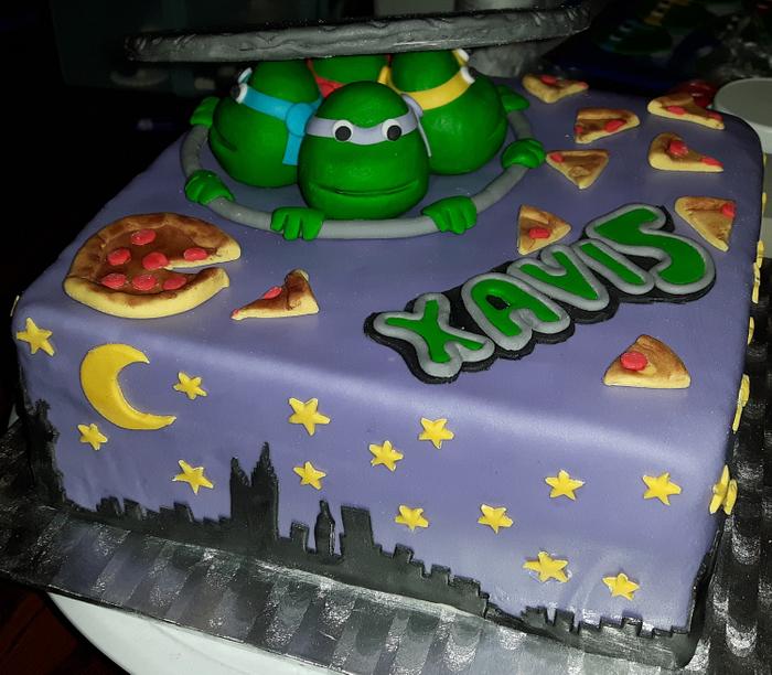 Teenage Mutant Ninja turtles cake.