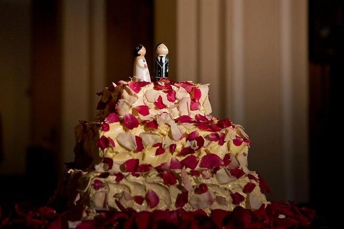 Flowing petals  wedding cake 